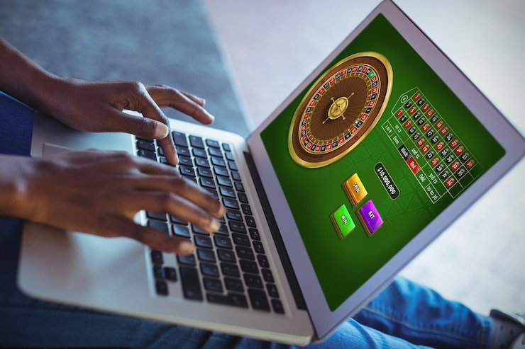 Pengguna mobile meninjau kendala akun